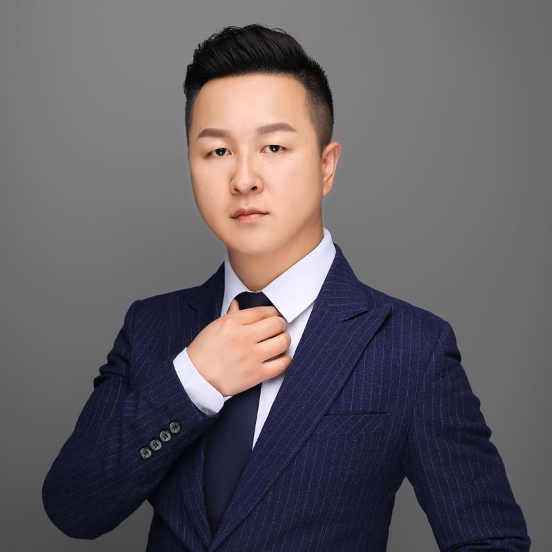 Director General de Grupo Dragon Jason Zhang